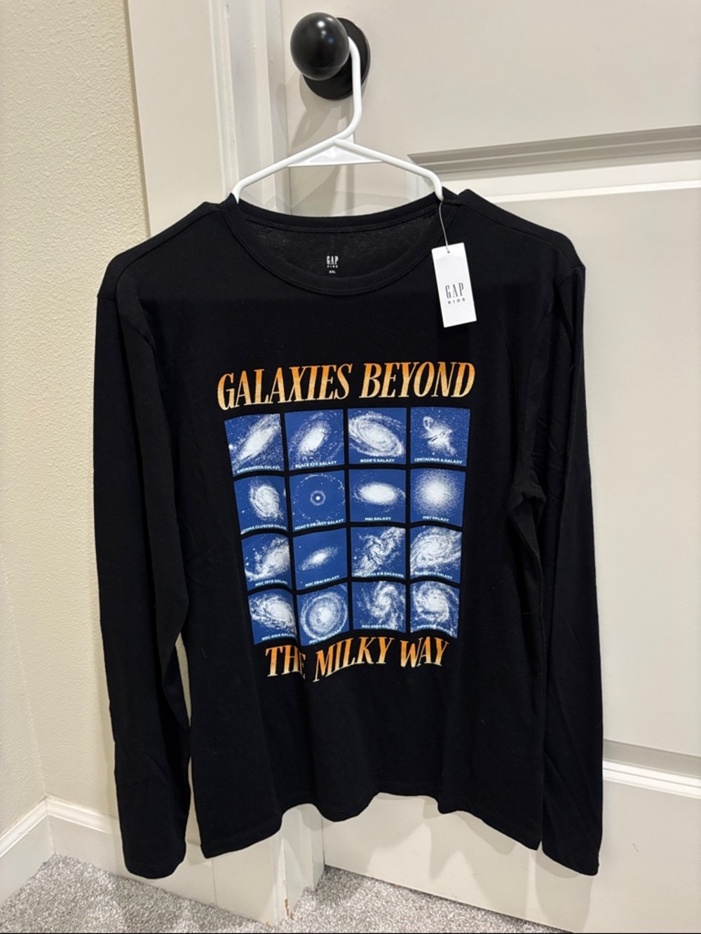GAP Black Long Sleeve Tee - Galaxy